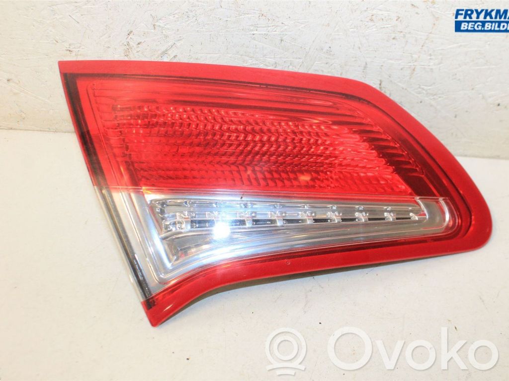 Citroen C4 II Tailgate rear/tail lights 