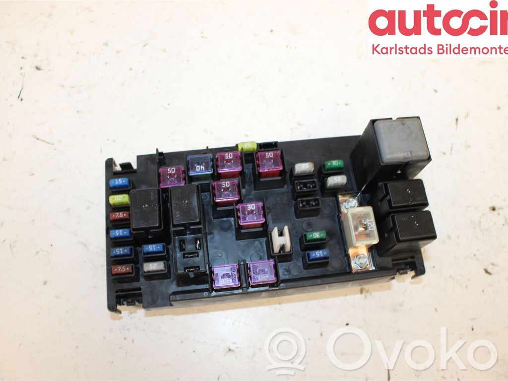 Subaru XV I Fuse module 