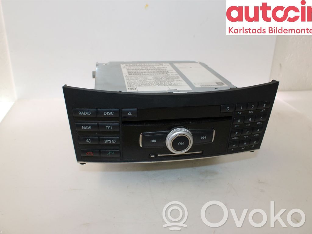 Mercedes-Benz E W212 Panel / Radioodtwarzacz CD/DVD/GPS 