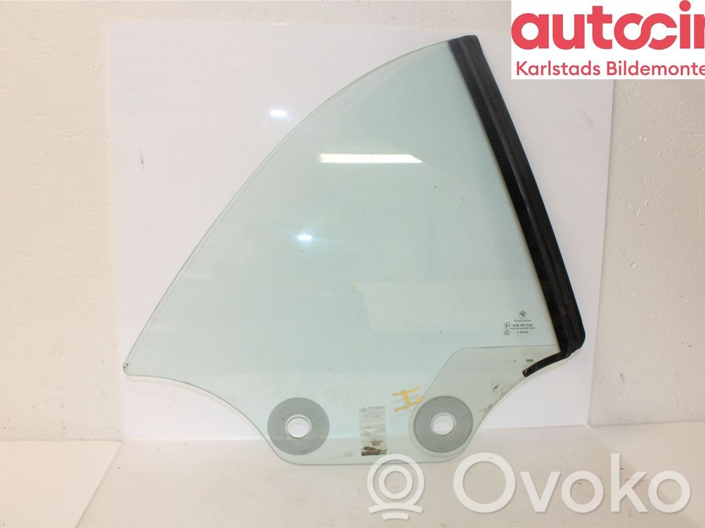 BMW 1 E82 E88 Rear vent window glass 