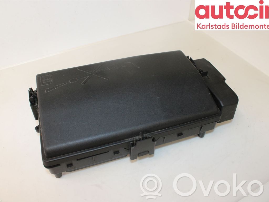 Opel Insignia A Fuse module 