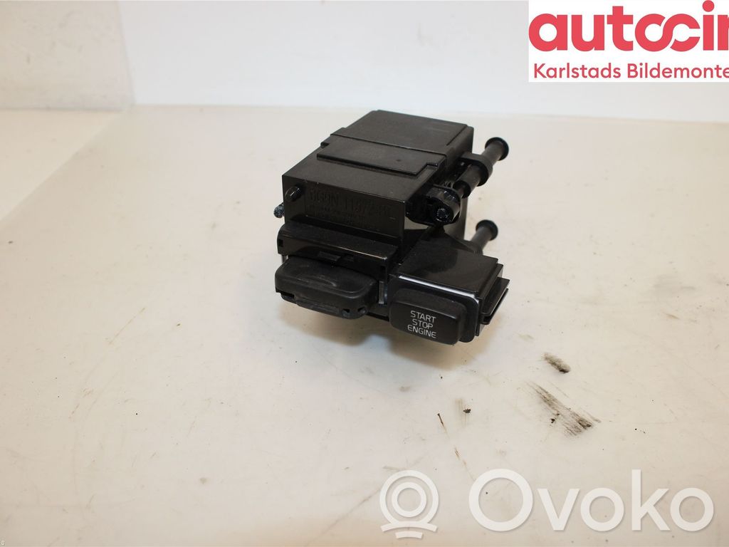Volvo V70 Ignition lock 