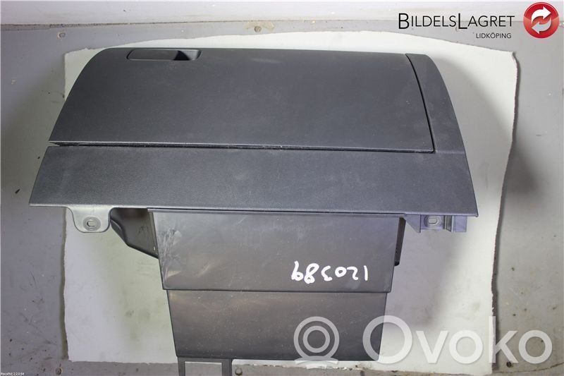 Schowek deski rozdzielczej / Komplet   6R1857101L,6R1857121G
