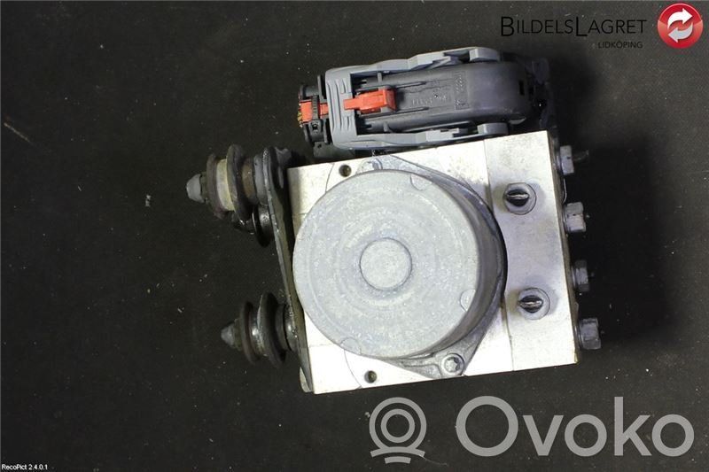 Audi A4 S4 B8 8K ABS Blokas 