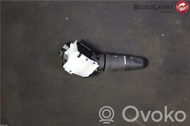 Nissan Micra Pyyhkijän vipu 