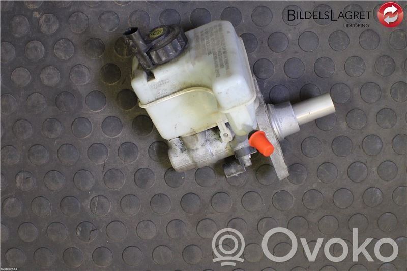 Volkswagen PASSAT B6 Pääjarrusylinteri 