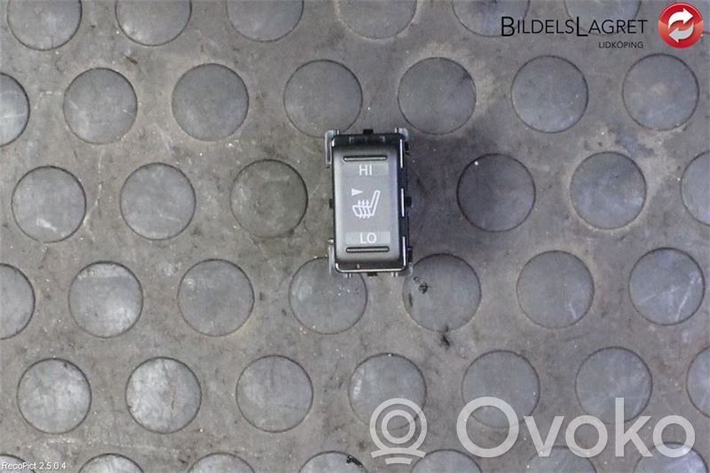 Przełączniki podgrzewania foteli   255001EA0A,14116MD,14116MD