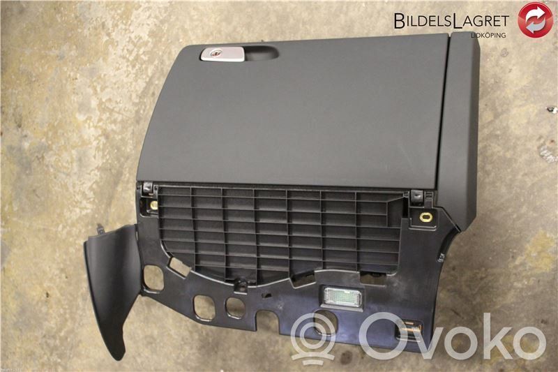 Audi A4 S4 B8 8K Juego guantera 