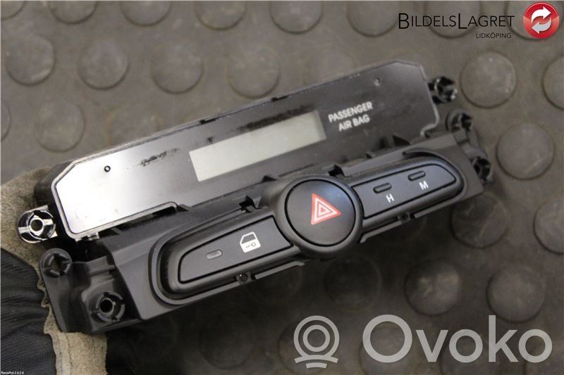 Hyundai ix20 Botón interruptor de luz de peligro 