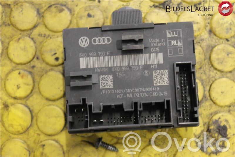 Audi A1 Unité de commande module de porte 