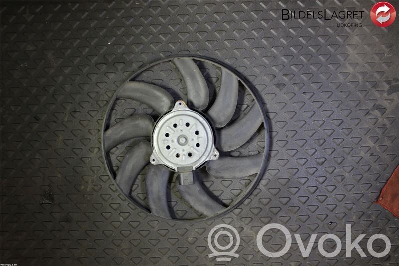 Audi A4 S4 B8 8K Elektryczny wentylator chłodnicy 
