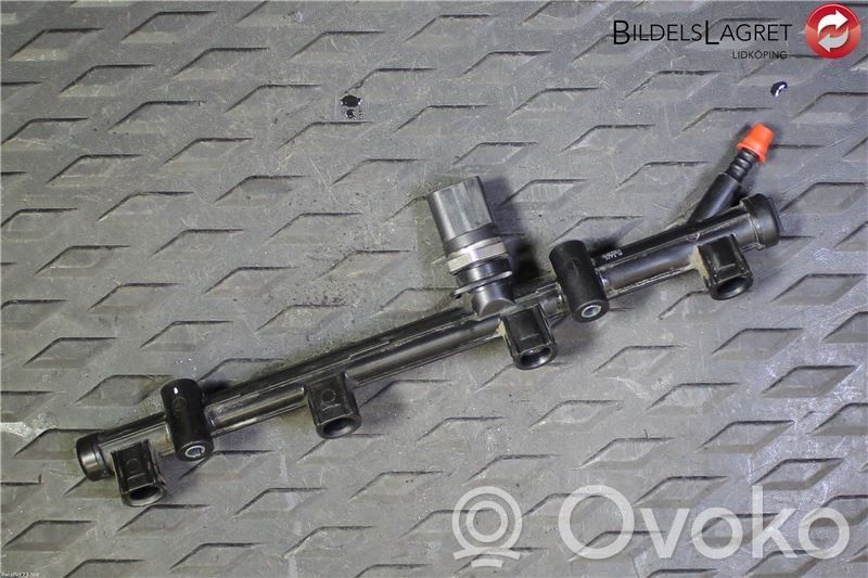 Skoda Octavia Mk3 (5E) Polttoainepääputki 
