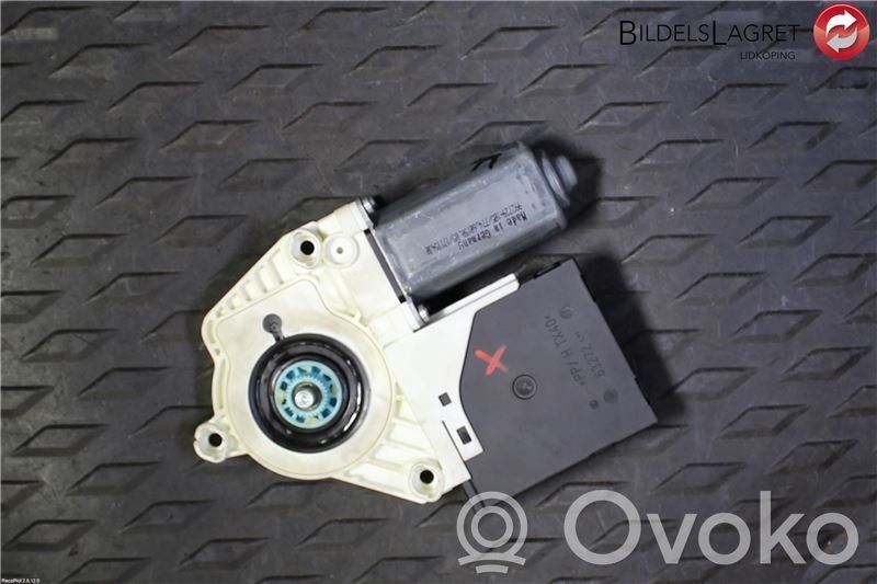Silnik regulatora szyby drzwi przednich   1K0959702L,1K0959702L041,1K0959702K