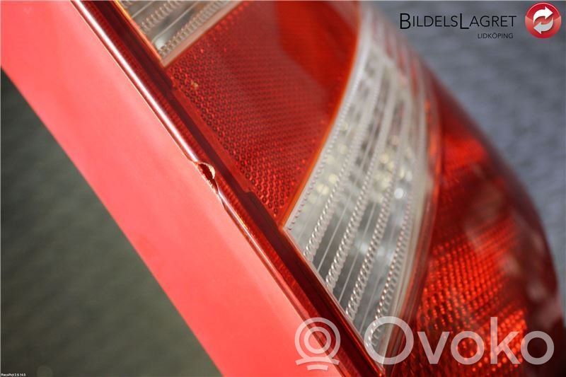 Lampa tylna   6Y6945112C,COMBISEDAN,6Y6945096D