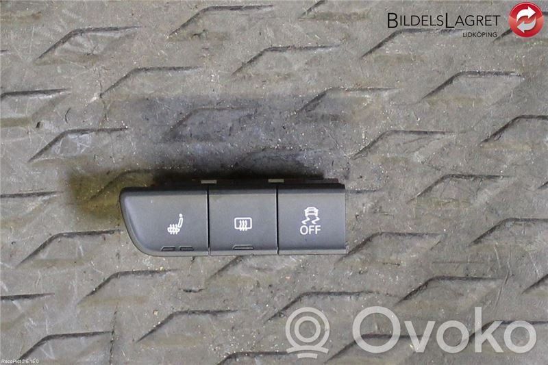 Audi A1 Electric window control switch 
