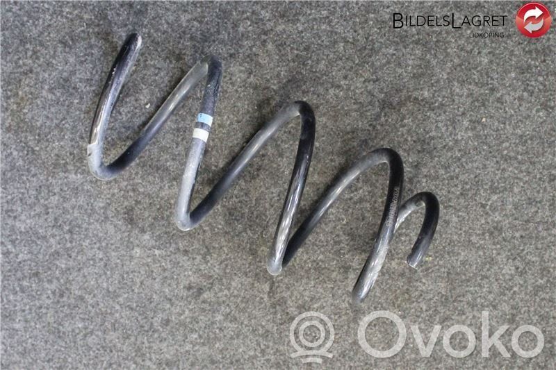 Volkswagen Golf VII Etukierrejousi 