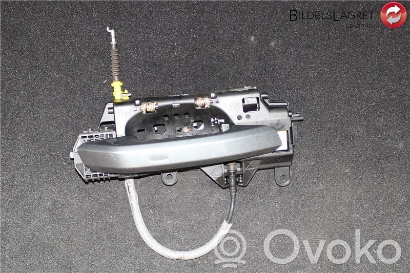 Klamka zewnętrzna drzwi przednich   8W0837240,8W0837812A,8W0837812A