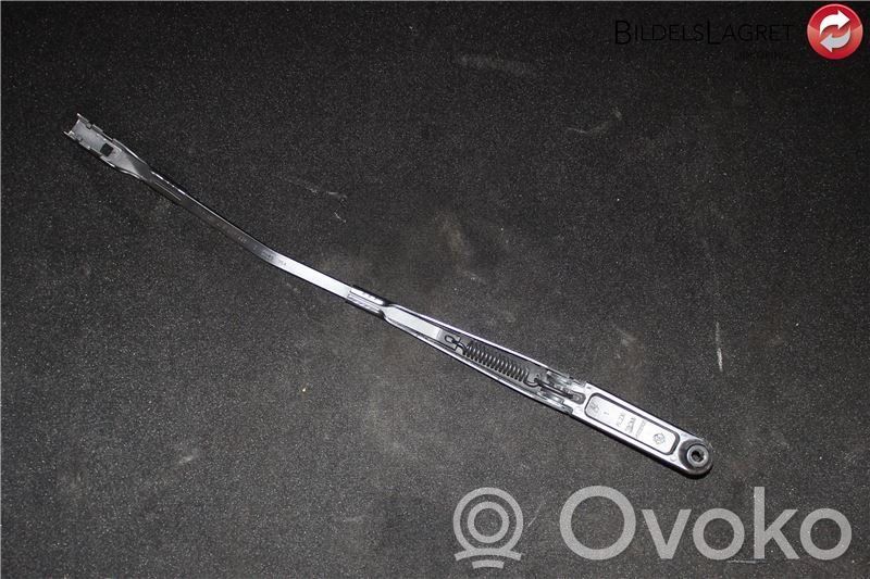Audi A4 S4 B9 Ramię wycieraczki szyby przedniej / czołowej 
