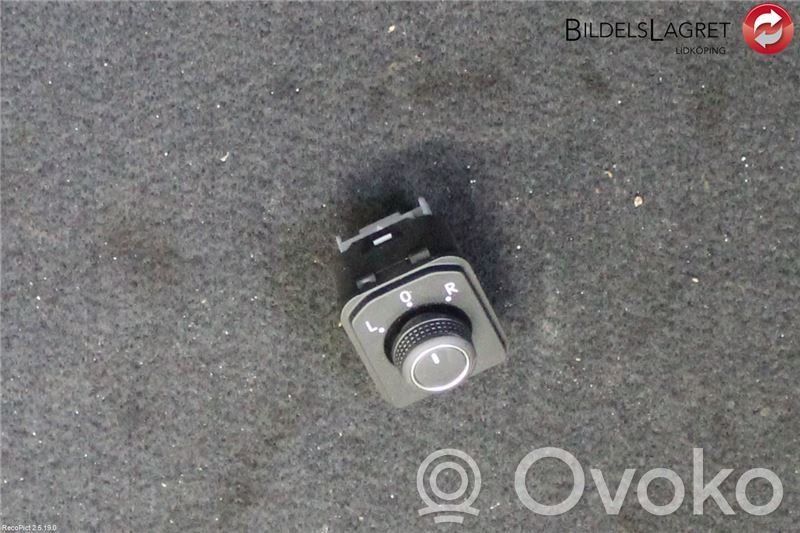 Volkswagen Tiguan Interruptor del espejo lateral 
