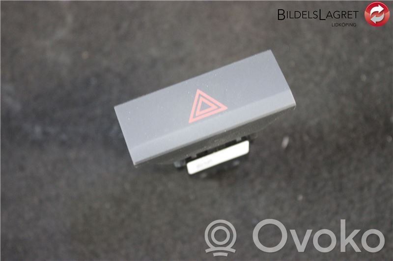 Volkswagen e-Golf Hazard light switch 