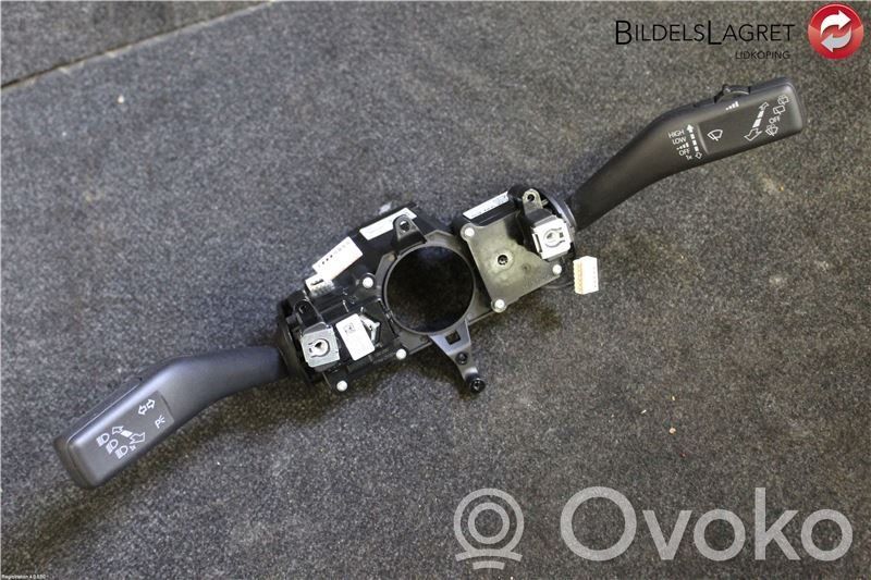 Volkswagen Caddy Interruptor/palanca de limpiador de luz de giro 