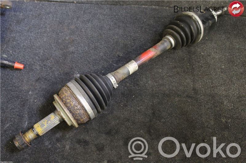 Toyota Auris E180 Priekinis pusašis 