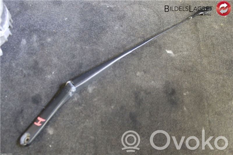 Audi A4 S4 B8 8K Ramię wycieraczki szyby przedniej / czołowej 