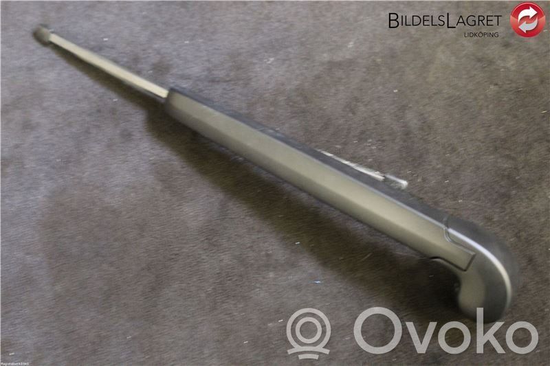 Audi Q2 - Brazo del limpiaparabrisas trasero 