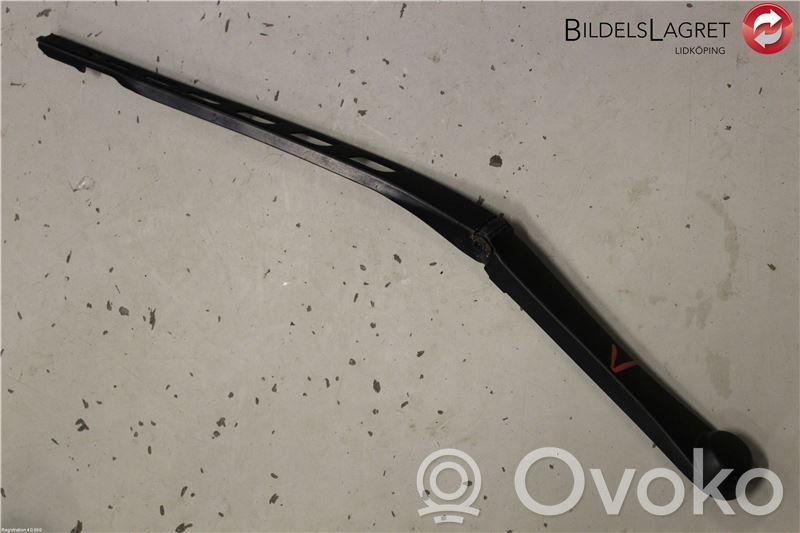 BMW 5 E60 E61 Wischerarm vorne 