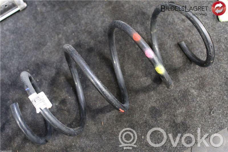 Etukierrejousi   5Q0411105CC