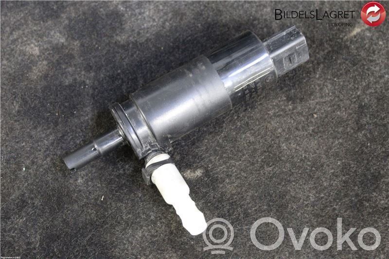 BMW 3 E46 Headlight washer pump 