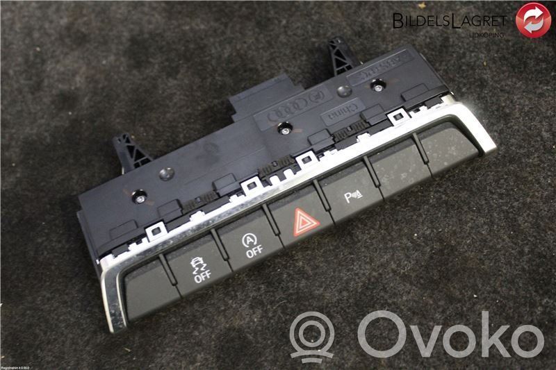 Audi Q3 8U Hazard light switch 