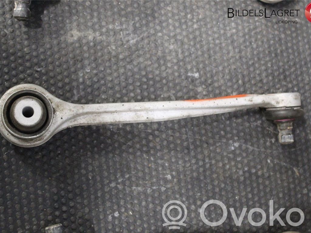 Oberer Querlenker vorne   8W0407505E