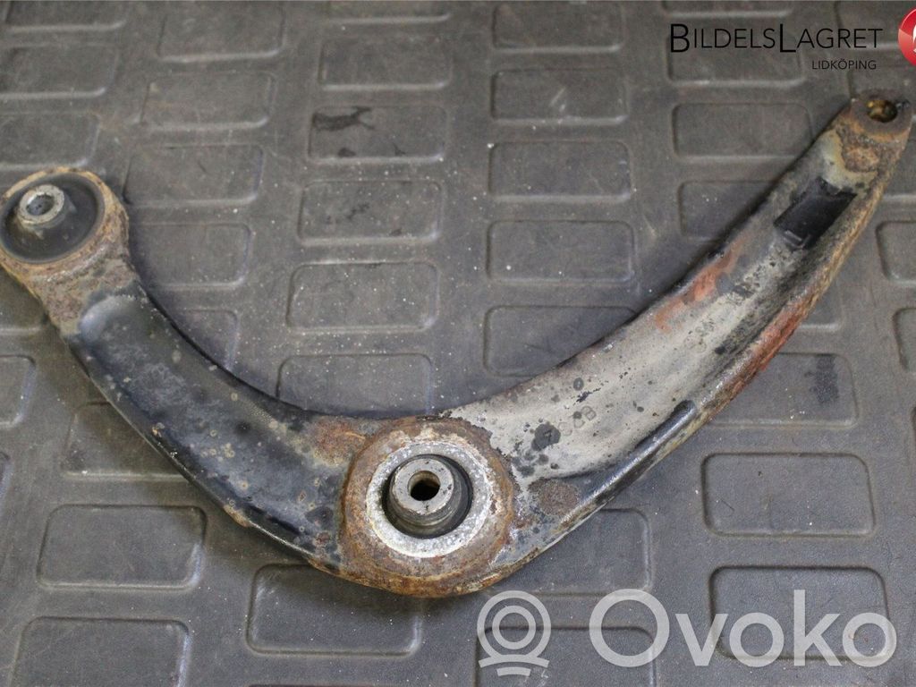 Peugeot 308 Querlenker Achsschenkel vorne 