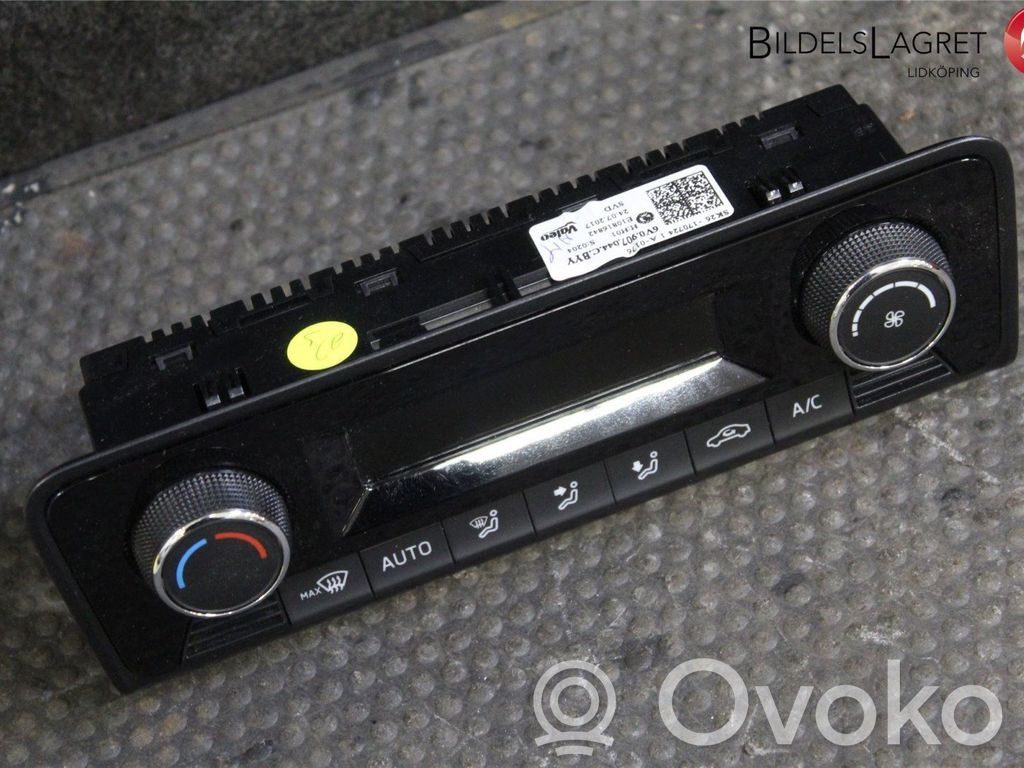 Skoda Fabia Mk3 (NJ) Panel klimatyzacji 