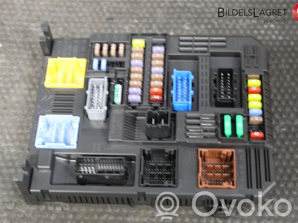 Citroen C4 SpaceTourer Fuse module 