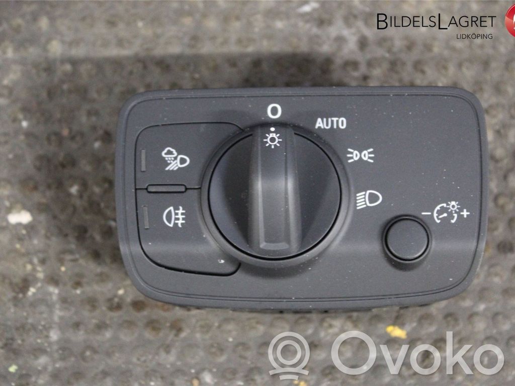 Audi Q2 - Light switch 
