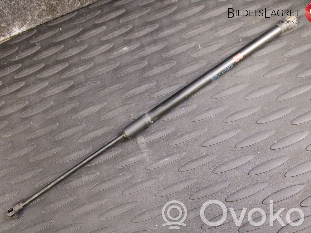 Seat Arona Tailgate strut 