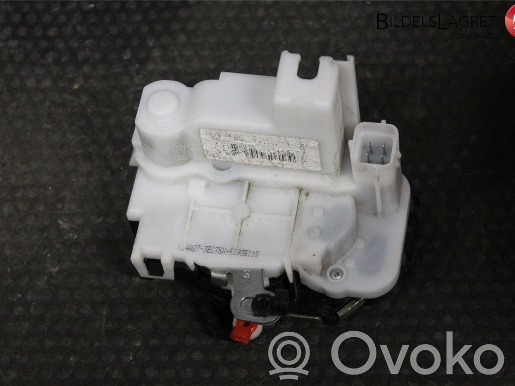 Fiat 500 Zamek drzwi przednich 
