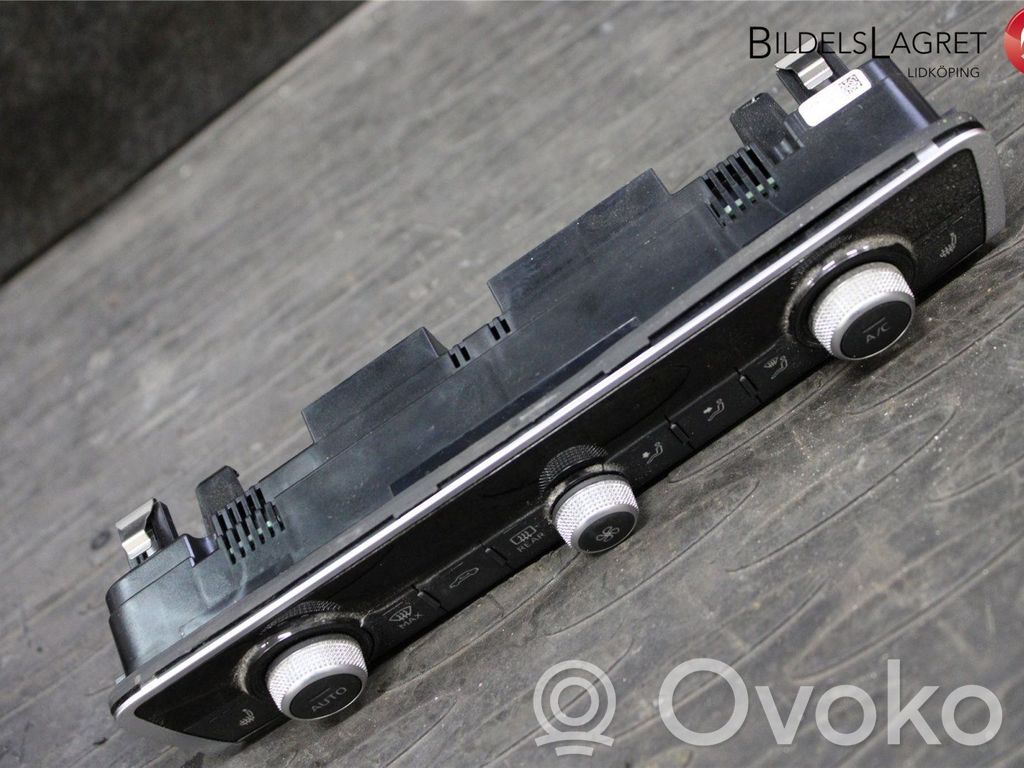 Audi Q3 F3 Climate control unit 