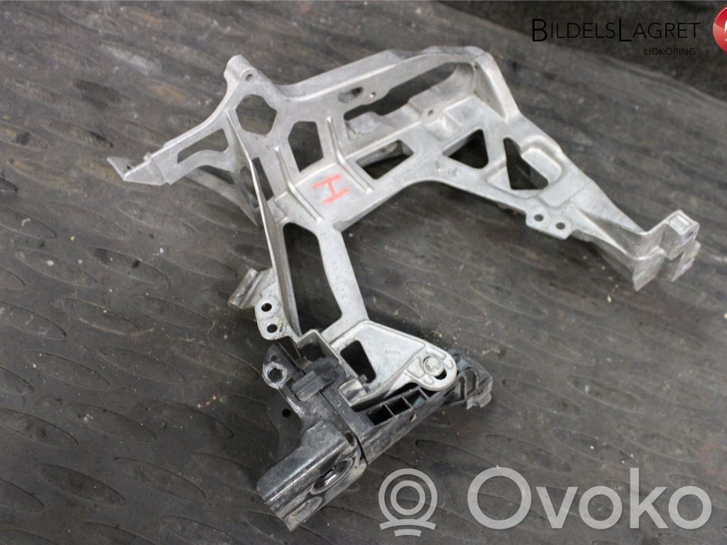 Mercedes-Benz C W205 Moulure sous phares 