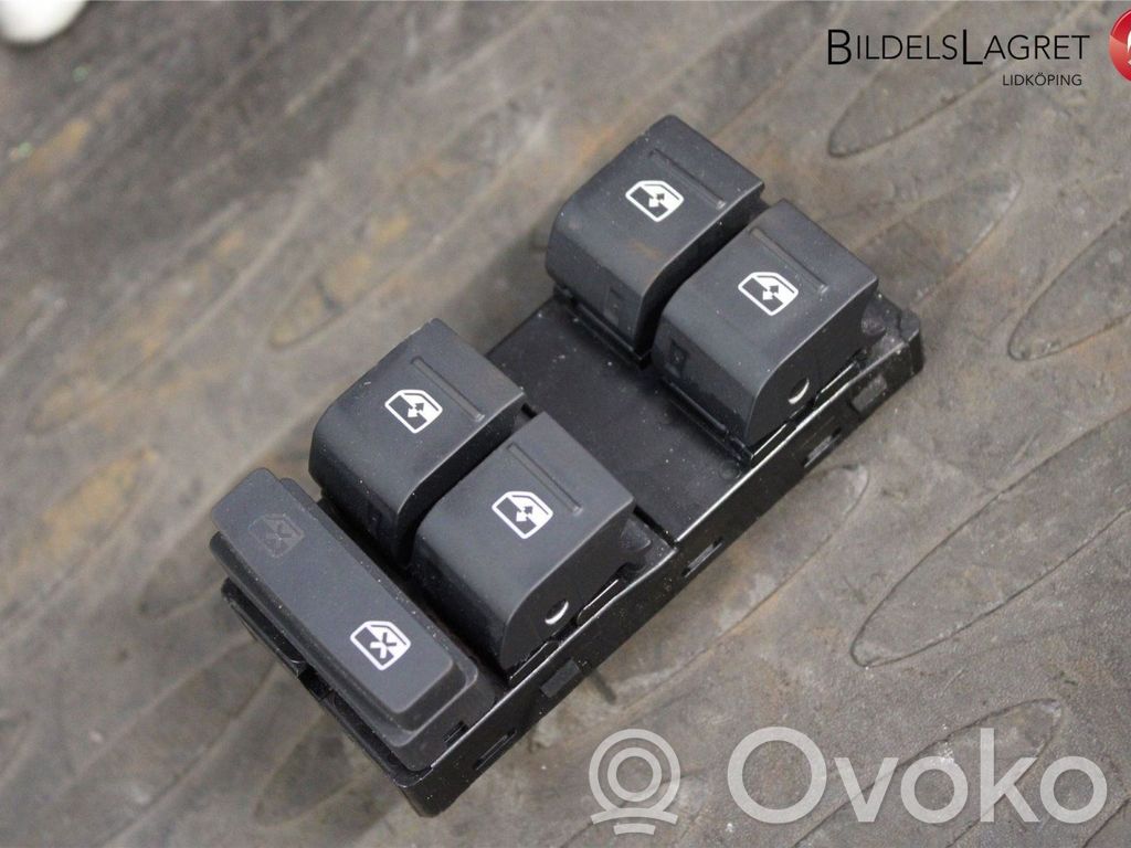 Audi Q3 F3 Przyciski szyb 
