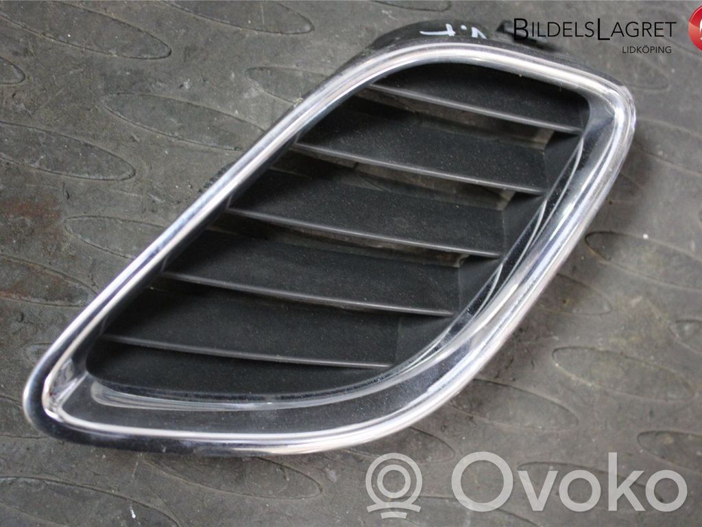 Saab 9-5 Front bumper lower grill 