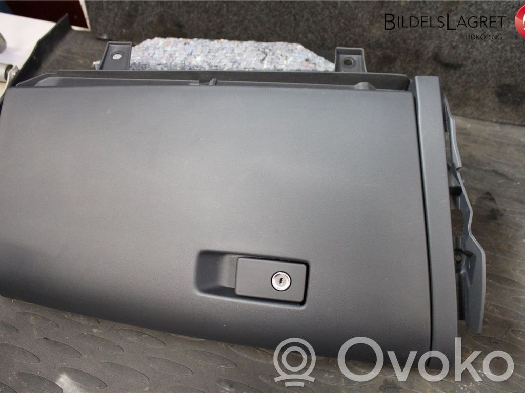 Volvo V60 Juego guantera 