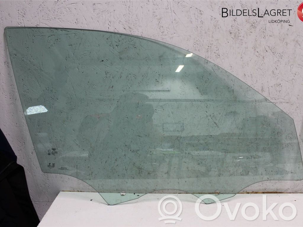 Audi A1 Szyba drzwi przednich 