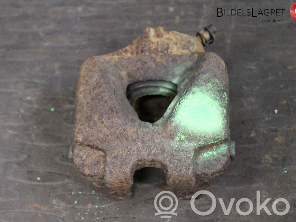 BMW 3 E90 E91 Front brake caliper 