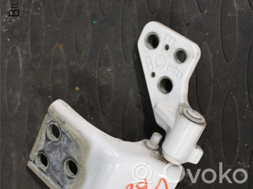 Rear door upper hinge