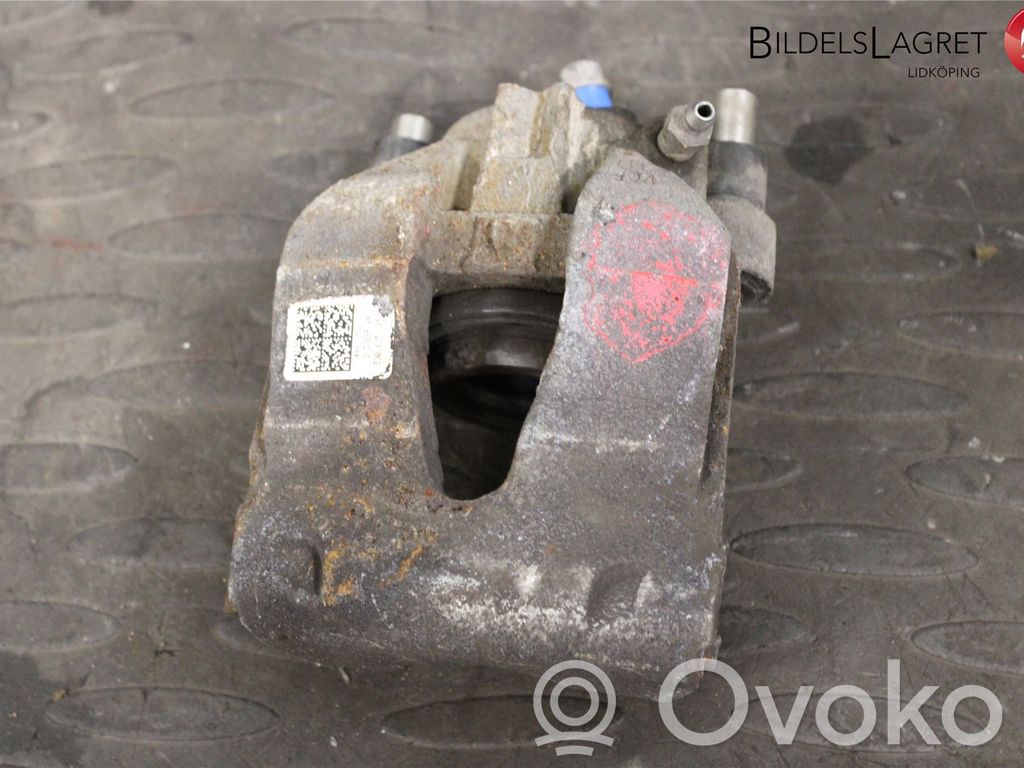 Seat Leon (5F) Etujarrusatula 
