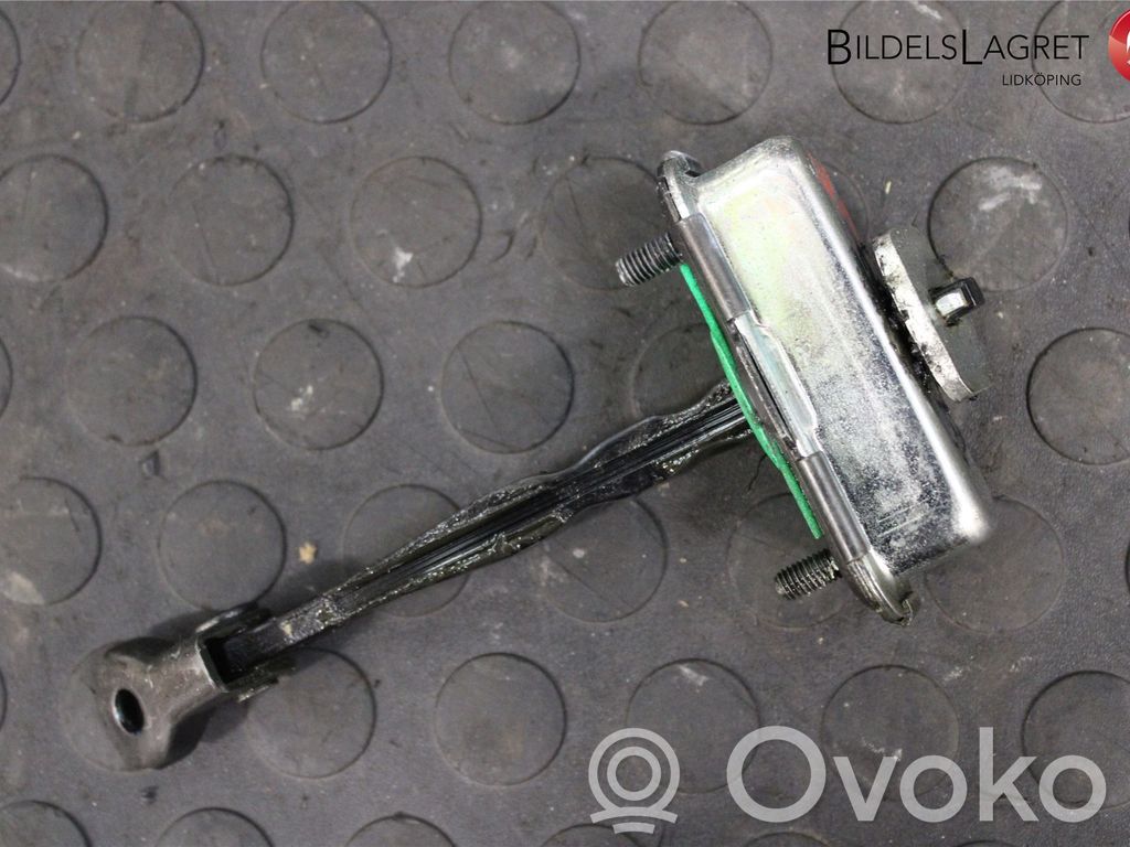 KIA Optima Etuoven pidätin 