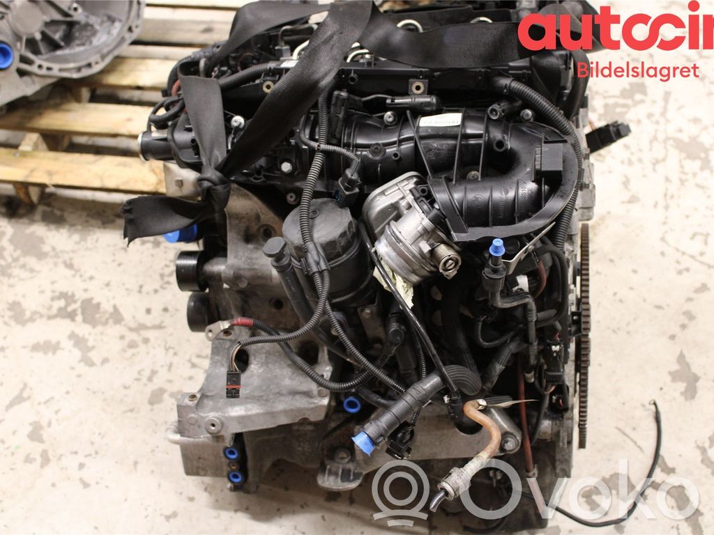 Engine   11002151739,11002151738